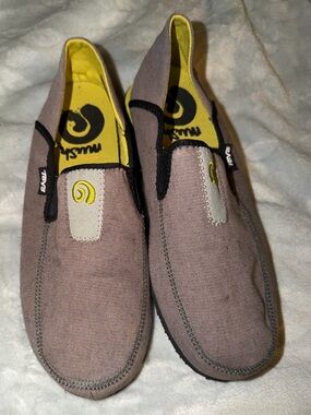 Teva sz 8 Gray Mush Frio low-top canvas loafer slip-on shoes